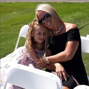 Meet your Posher, Stacy